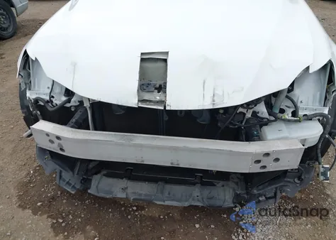 2014 Lexus Is 250C z USA, uszkodzony, nr VIN JTHFF2C2XE2531704